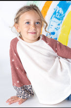 Load image into Gallery viewer, Star &amp; Animal Print long sleeve top
