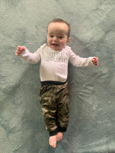 Load image into Gallery viewer, Moss Camo Joggers
